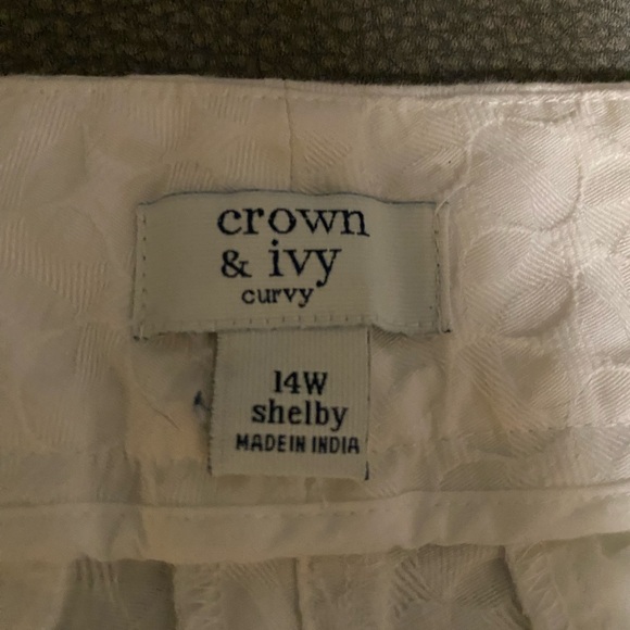 Women’s crown and ivy white shorts size 14w - Picture 3 of 3